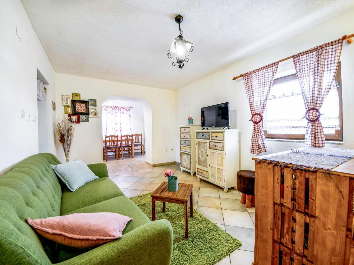 Holiday Home Marijana By Interhome Vratarusa Bagian luar foto